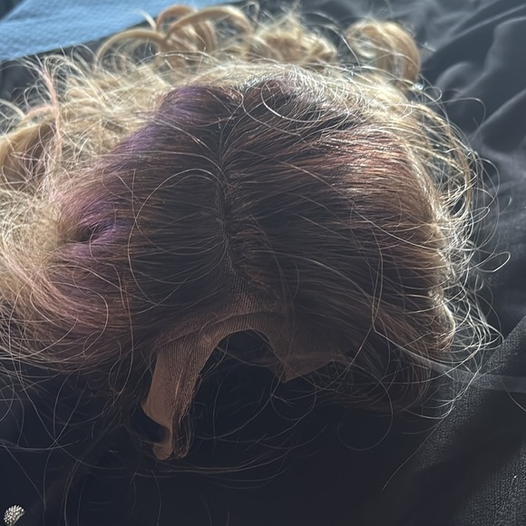 HD Lace Long Curly Blonde Synthetic Wig - Picture 4 of 10